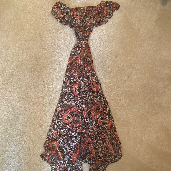 Off the shoulder lulu’s maxi